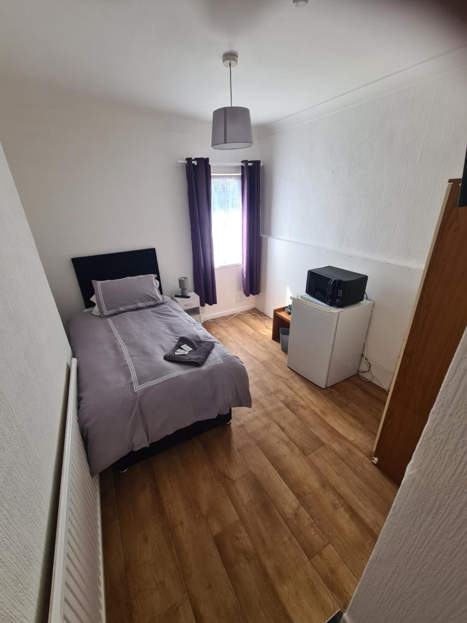 Tredegar Arms Budget Guesthouse For Walkers/Cyclists/Contractors/Traveler Мърдър Титфил Екстериор снимка